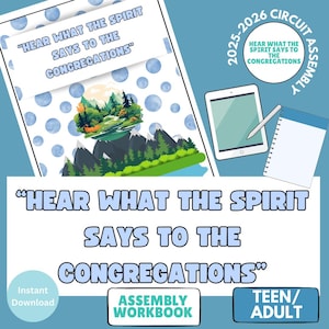 Op de afbeelding: Een turquoise en witte werkboekomslag met de tekst "HEAR WHAT THE SPIRIT SAYS TO THE CONGREGATIONS". De omslag bevat een berg- en bosillustratie. Een tablet, notitieblok en pen zijn ook zichtbaar.