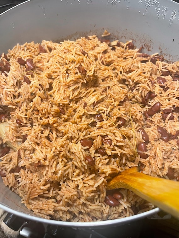Jamaican Rice and Peas: Traditional Caribbean Red Rice Canada
