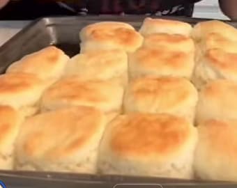 Galletas caseras suaves para sándwiches de desayuno (se envían congeladas o frescas)