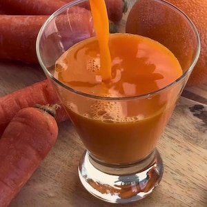 Natural cold pressed juices, drinks, natural ingredients, healthy, tropical fruits, tropical juice, Jamaican juice