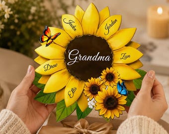 Personalized Sunflower Mom Sign with Kids Names, Mom Birthday Gifts, Sunflower Wall Decor, Sunflower Mom and Grandma Sign, Mother's Day Gift