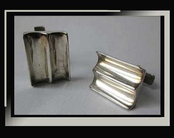 DAPPER Gent, Large Modernist Sterling Silver Cufflinks, Grooved and Fluted Design, Handsome and Minimalist, Vintage Jewelry, Men