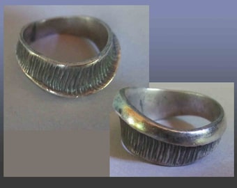 GORGEOUSLY Engraved, Modernist Sterling Silver Statement  Ring, Unusual Mushroom Gill Design, Mid Century Era, Vintage Jewelry, Women/Unisex