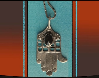 PROTECTIVE Hand, Sterling Silver and Onyx Hamsa Pendant on Long Fine Box Chain, Judaica Pendant, Made in Israel, Vintage Jewelry/Unisex