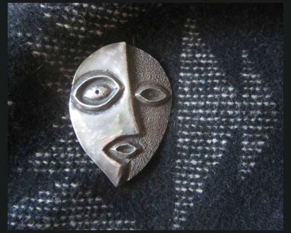 HAUNTED Portrait, Modernist Sterling Face Pin/Pen… - image 4