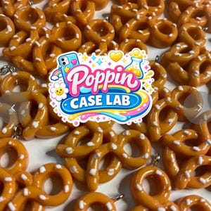 Ciondoli in resina dura a forma di pretzel con retro piatto, accessori fai da te kawaii (venduti singolarmente)