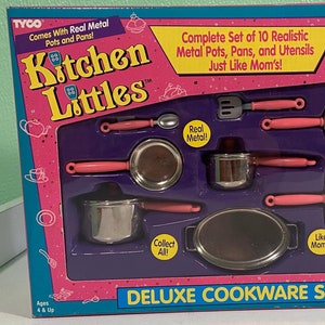 1995 &quot;Kitchen Littles&quot; Deluxe Cookware Set | Vintage Barbie Accessories Dishes, Kitchen, House, Food, Furniture, Playset - 90s TYCO