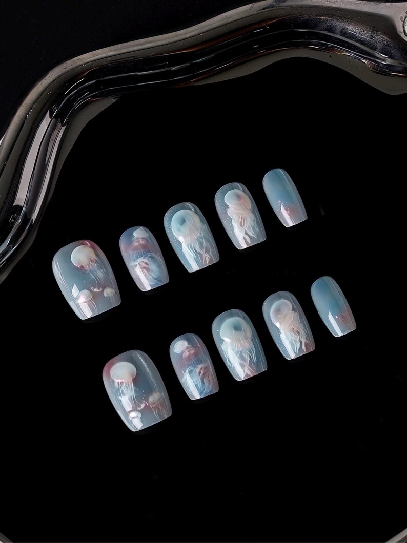 Kawaii Jellyfish Cat's Eye Nail/blue Nail/handmade Press on Nail/medium