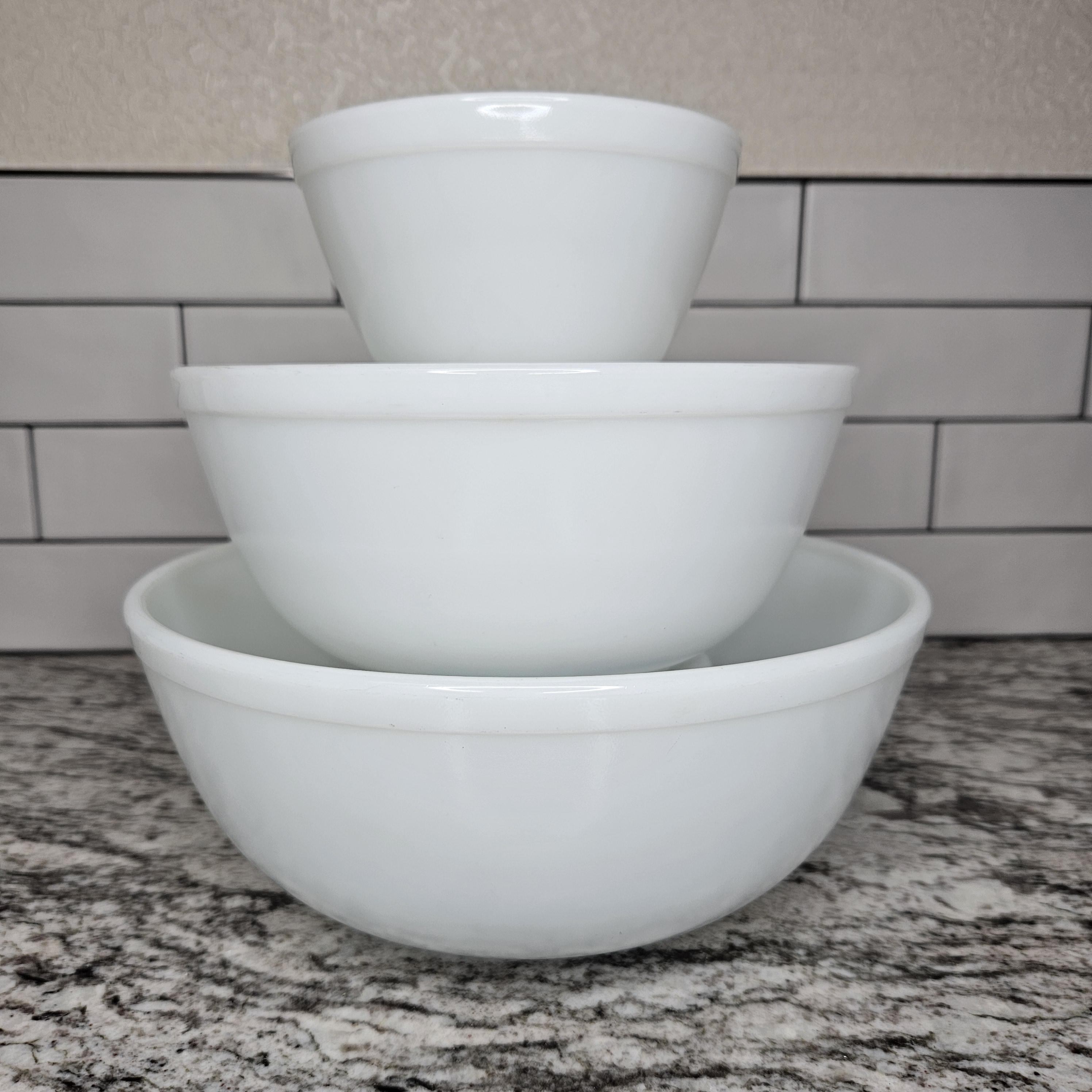 Vintage Pyrex White Opal Mixing Bowl Set: #401, #403, #404 Nesting