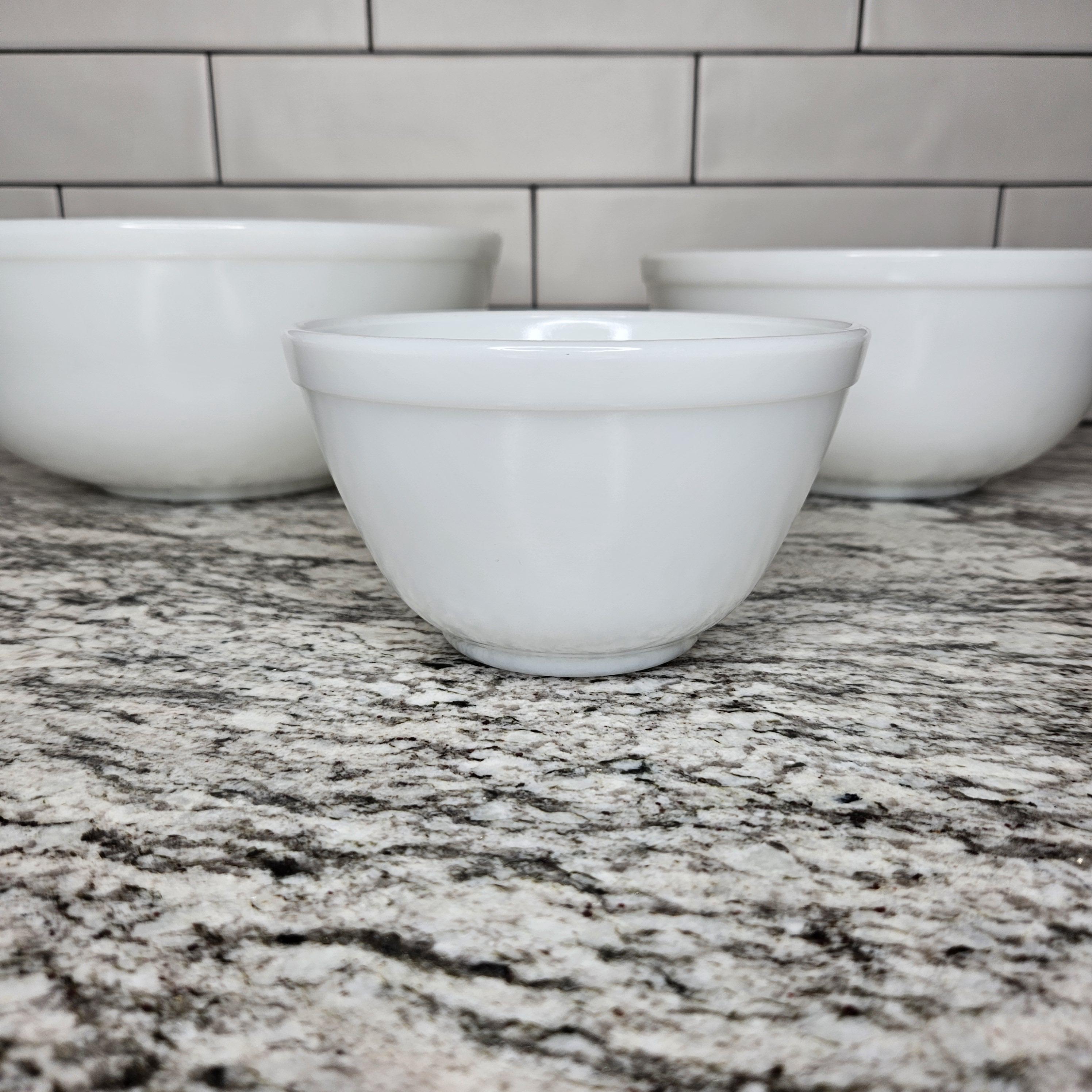 Vintage Pyrex White Opal Mixing Bowl Set: #401, #403, #404 Nesting