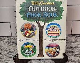 Vintage Betty Crocker&#39;s Outdoor Cook Book Spiral Bound Hardcover | 1961 First Edition | BBQ Camping Backyard Beach Cookout