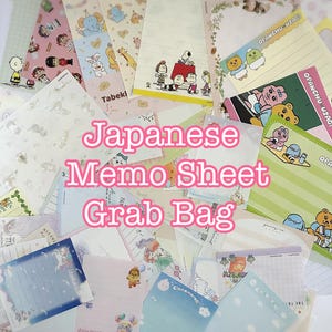 Könnte beinhalten: Ein Sammelbeutel mit japanischen Notizblättern mit verschiedenen Comicfiguren und Designs. Die Blätter sind in verschiedenen Farben und Mustern, darunter rosa, blau, grün und gelb. Der Text auf den Blättern lautet "Japanese Memo Sheet Grab Bag", "Tabeki", "Opanchu Usagi", "Nekone", "Cinnamorol", "Crayon" und "The Toy".
