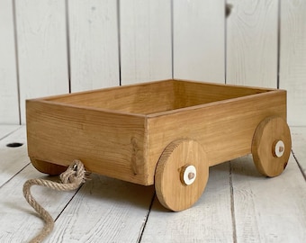 Wooden Flower Cart Photo Prop, Newborn Photography, Natural Wood