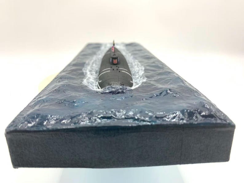 タイフーン級潜水艦模型、ソ連製アクラ、海洋基地、海軍寄贈 画像 7