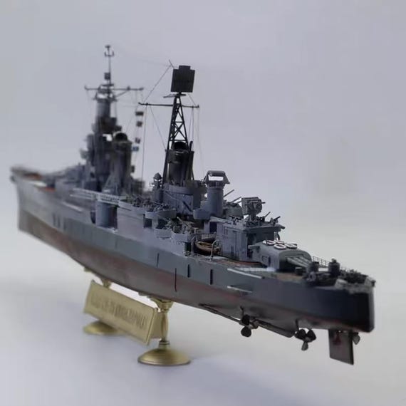 WhiteEnsignModels1/350 USS INDIANAPOLIS① 1:350 USS Indianapolis CA-35 Heavy Cruiser Model – Handcrafted US
