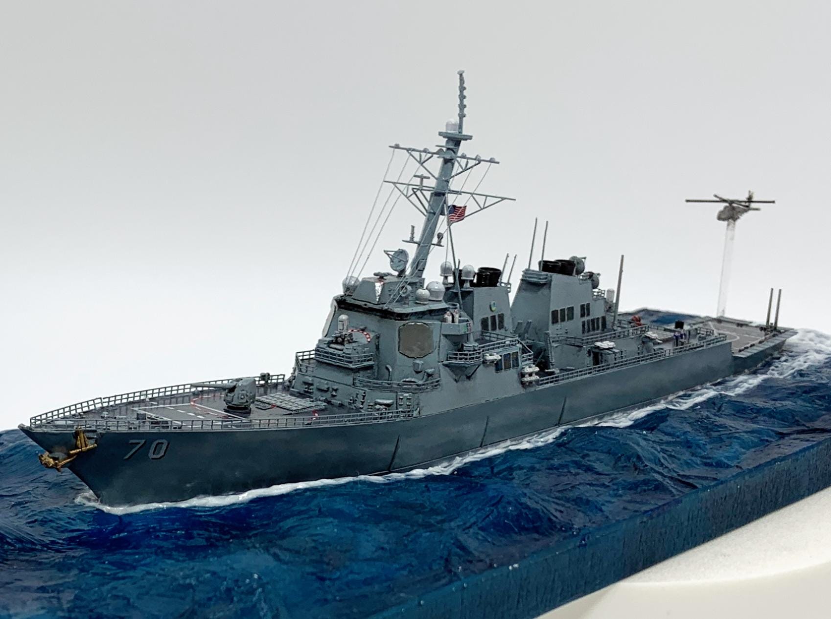 完成品 1/350 アメリカ海軍 DDG-70 ホッパー USS Hopper DDG-70 Destroyer Replica Model, With Ocean Base (1/700