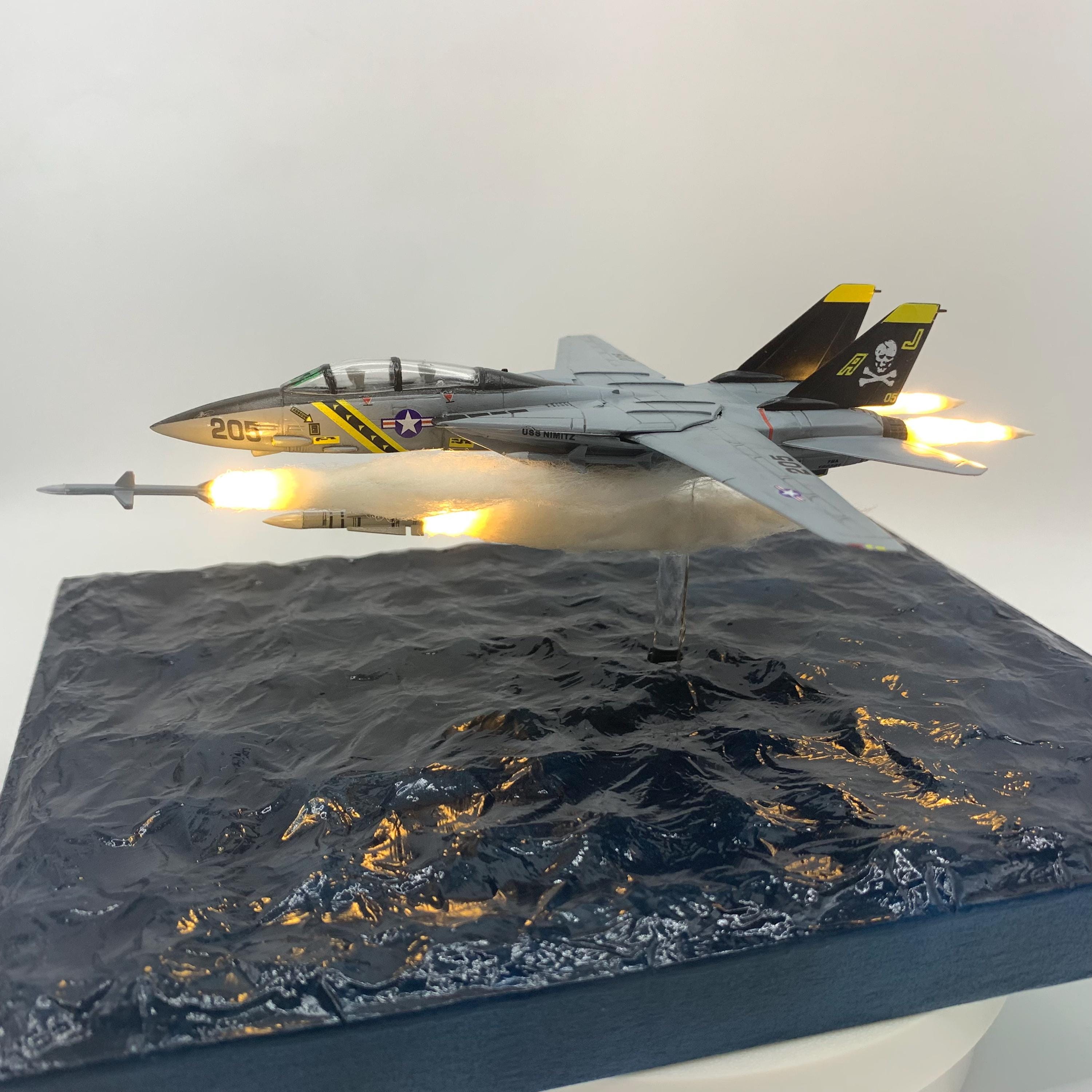 1:144 F-14 Tomcat Fighter Jet Aircraft Diorama(vf-84) With Ocean