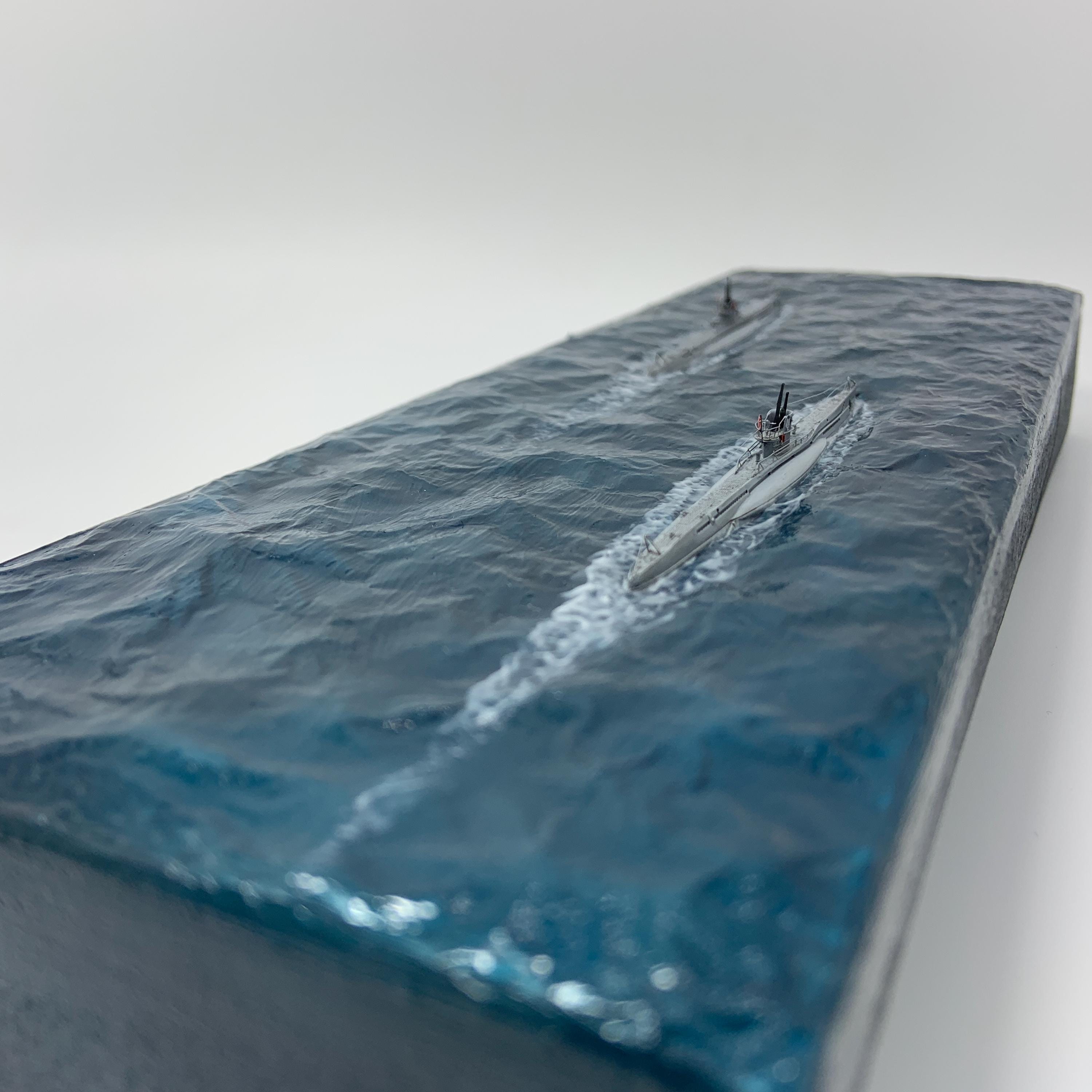 1:700 ドイツ U ボート タイプ VIIB 潜水艦と水上ジオラマ、U-47 第二