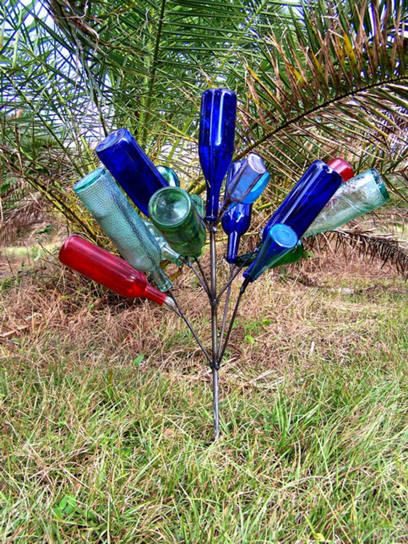 Southern Garden BOTTLE TREE 16 Wine Bottle Yard Art Etsy