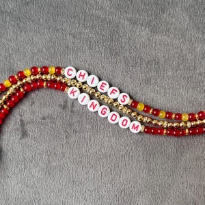 Chiefs Kingdom Bracelet Stack - Schmuckset aus roten und goldenen Perlen