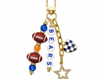 Llavero con cuentas de fútbol de los Bears: dije dorado para bolso con corazón y estrella esmaltados