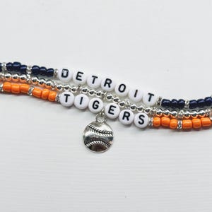 Detroit Baseball Bracelet Stack – 3-Piece Navy, Orange & Silver Beaded Stretch Bracelet Set, Handmade Game Day Gift