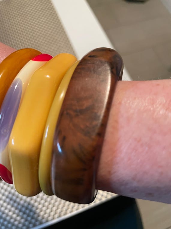 Bakelite Rootbeer Bangle - image 3