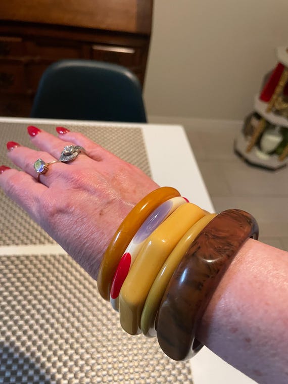 Bakelite Rootbeer Bangle - image 2