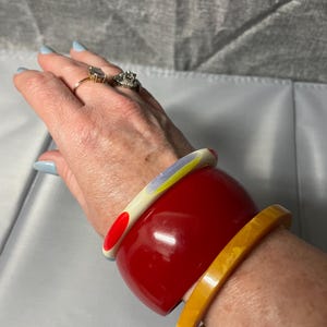 Bakelite Bangle in Cherry Red
