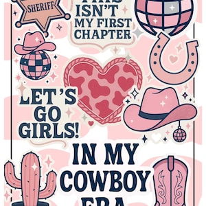 Puede incluir: Un conjunto de pegatinas rosas y azul marino con temática de vaquero. Las pegatinas incluyen una placa de sheriff, sombreros de vaquero, una bola de discoteca, una herradura, un corazón, un cactus y una bota de vaquero. El texto incluye "This Isn't My First Chapter", "Let's Go Girls!", y "In My Cowboy Era".