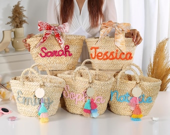 Embroidered Name Beach Bag for Girl.Beach Straw Bags,Bridesmaid Gift Baskets.Beach Party Favors,Bridal Party Gift.Gift for Her