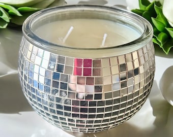 ドン・ペリニヨンの光るシャンパンボトルを再利用したキャンドル