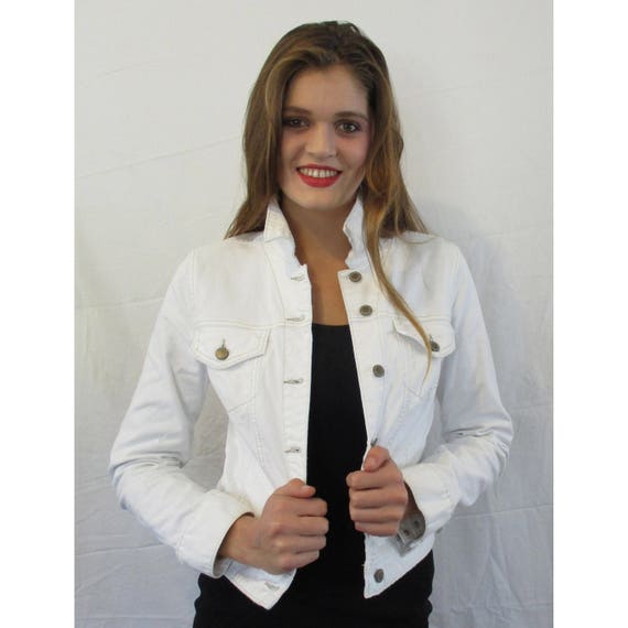 White Vintage Calvin Klein Denim Jacket from Basi… - image 3