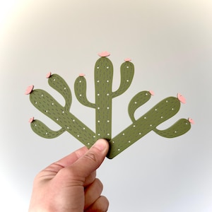 Portaorecchini da viaggio a forma di cactus, organizer per orecchini a perno, contenitore portatile per orecchini, espositore per orecchini a forma di cactus con fiori, regali da viaggio
