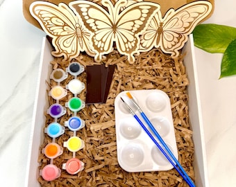 DIY Butterfly Paint Kit for Kids– 3 Wooden Butterflies with Paints and Brushes – Perfect Kids’ Craft Set & Creative Party Favor