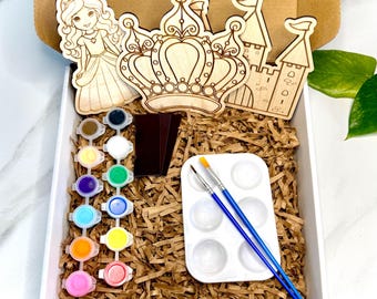DIY Princess Paint Kit for Kids– 3 Wooden Princess-Themed Cutouts with Paints and Brushes – Magical Kids’ Craft Set & Perfect Party Favor
