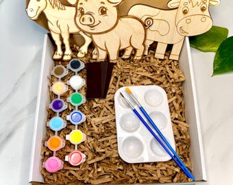 Kit de pintura DIY con 3 animales de granja de madera: juego completo con pintura, pinceles y bandeja, perfecto para fiestas infantiles y recuerdos creativos.
