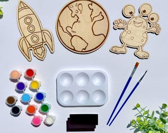 DIY Space Paint Kit for Kids– 3 Wooden Space Cutouts with Paints and Brushes – Fun Kids’ Craft Set and Outer Space Party Favor