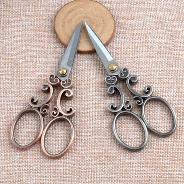 Embroidery Scissors Vintage Look