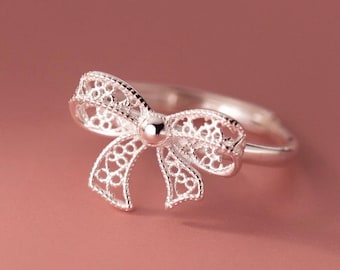 Sterling Silver Bow Tie Ring – Adjustable Filigree Dainty Jewelry UK