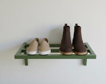 Green Metal Footwear Display Shelf