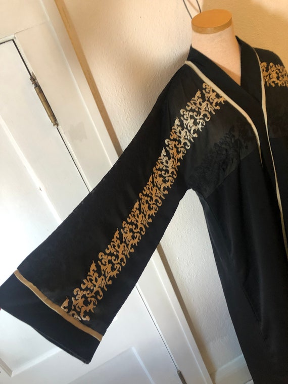 Vintage black kimono night gown, long sleeve blac… - image 4