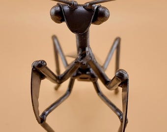 Metal Mantis Sculpture- Bug Lover - Scrap Metal Art- Natural Gift Idea- Bug Welding Art