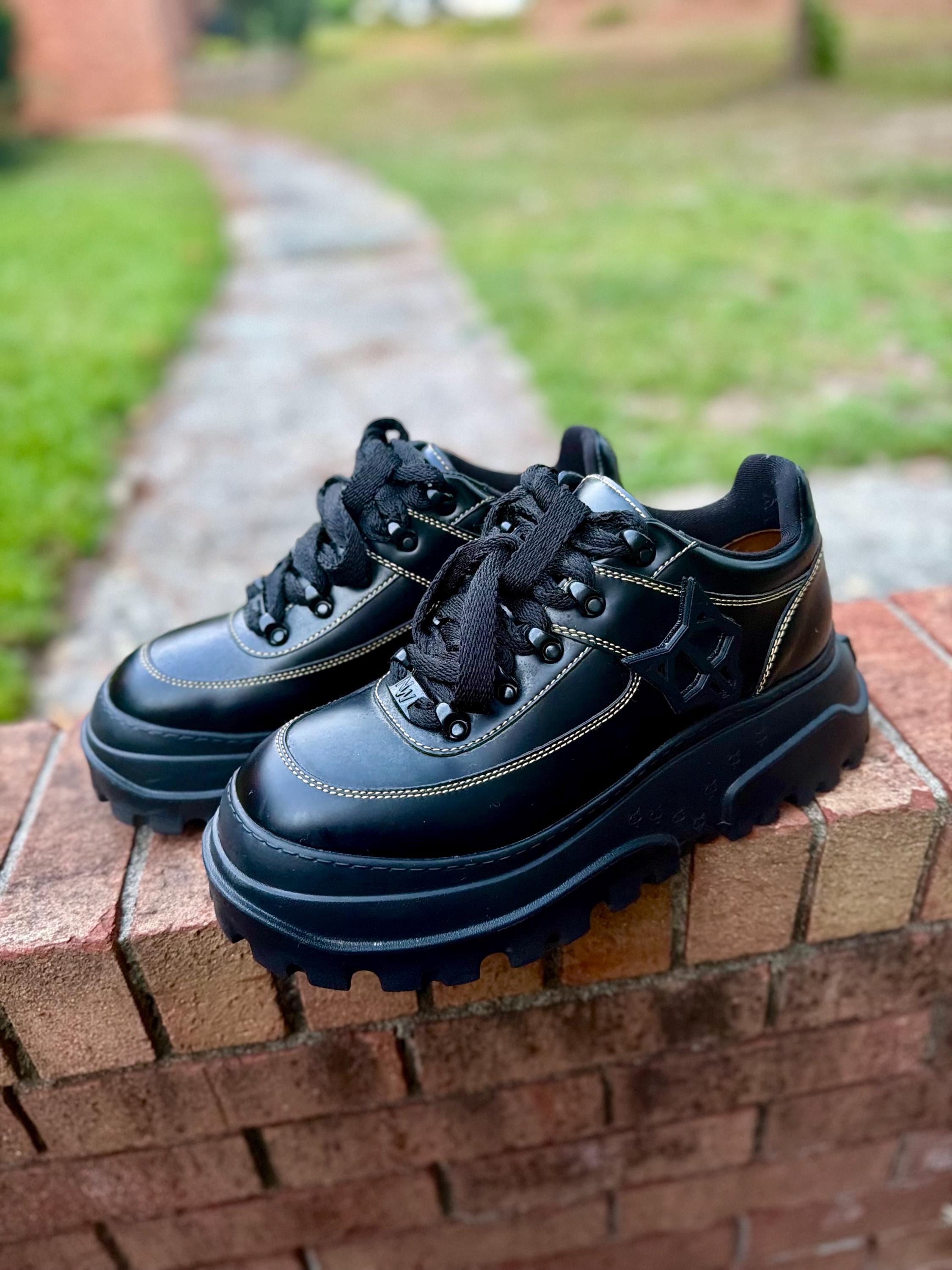 chunky sneakers black sneakers trendy