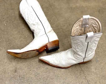 Vintage El General White Leather Sparkle Tribal Guarachero  display picture 1