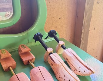 Quality Cedar Shoe Trees/Cedar Shoe Stretchers Set of Two
