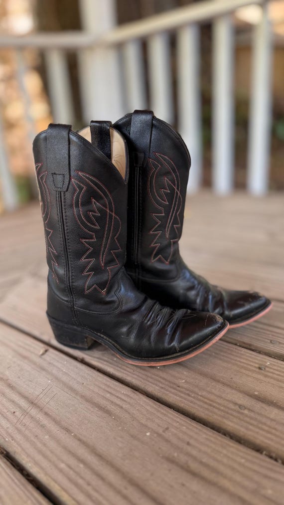 Vintage Cowboy Boots Retro 50’s Style (women’s size 6)