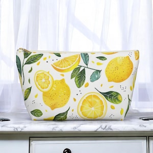 Lemon Lovers Accessory Pouch, Small Citrus Organizer Bag, Lemon Print Makeup Bag, Travel Organizer, Fun Summer Lemon Pouch, School Organizer