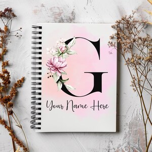 Letra G personalizada con nombre del alfabeto, cuaderno espiral, diario, viajes, kawaii, notas de oficina, composición, planificador, regalo personalizado
