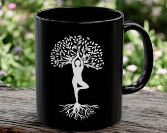 Taza de yoga Árbol de la Vida, taza de café espiritual de cerámica negra